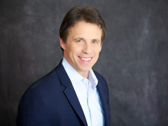 Christopher Salem | Keynote Speaker, Award-Winning Author, Leadership Expert, Trainer & Coach
